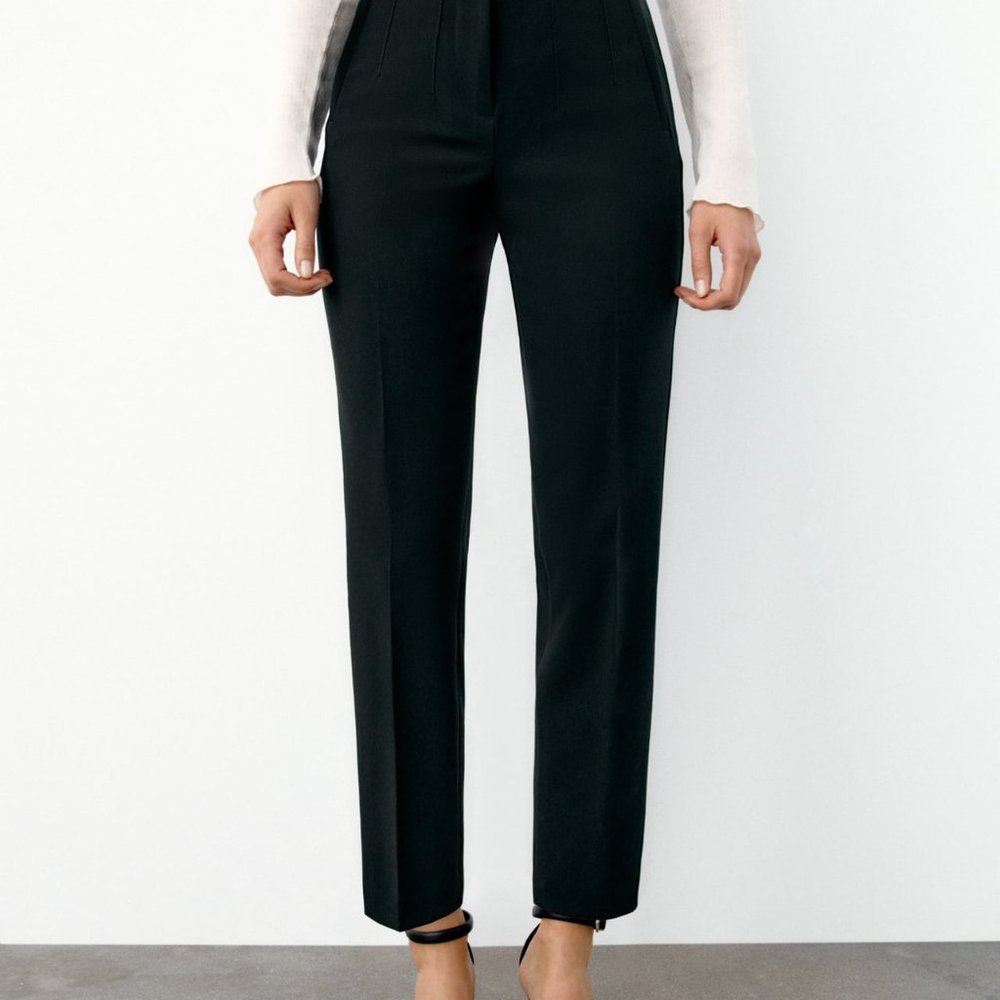 *POPULAR* Zara High-Waisted Pants Black - XS